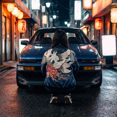 Détail de la veste sukajan loup