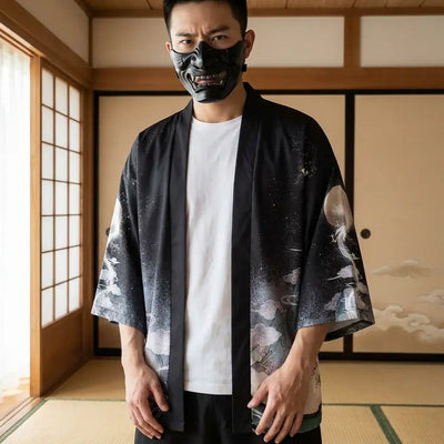 Yume Yukata porté par un homme dans une pièce japonaise traditionnelle, vue de face
