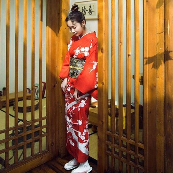 vuillard femme kimono rouge