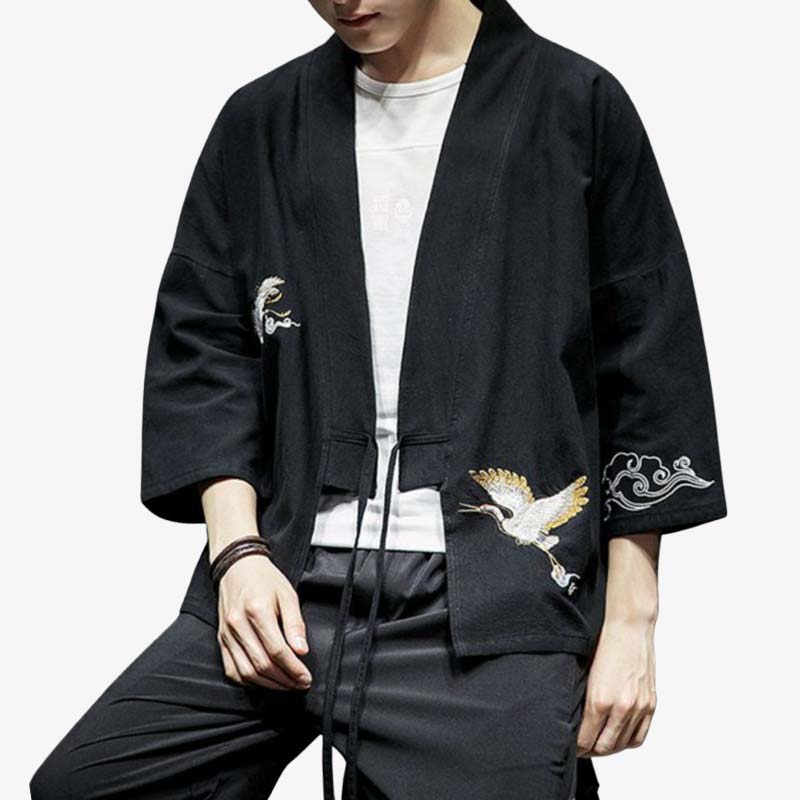 Vetement japonais haori homme porté par un homme comme un Kimono