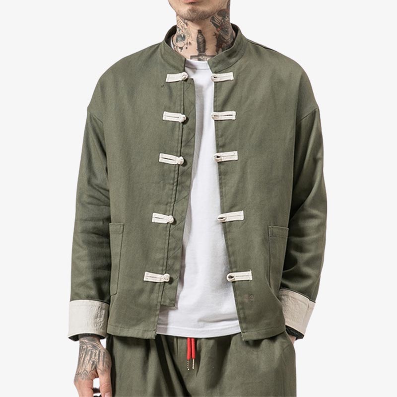 Ce manteau col mao en coton est une veste japonaise homme de couleur verte