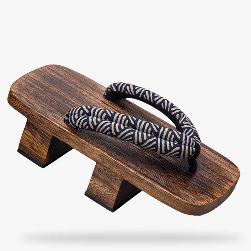 Cette claquette japonaise bois est une sandale geta. Ce sont des tongs japonaises de geisha et samouraï