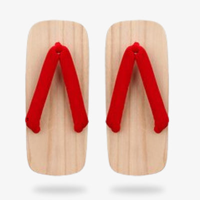 Geta en bois portée assise en extérieur