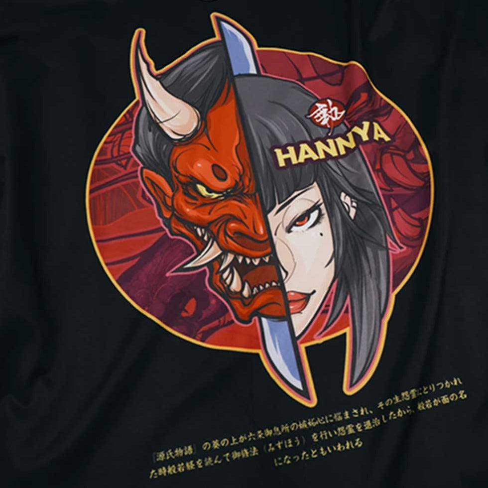 dessin de démon japonais imprimé sur un kimono noir 