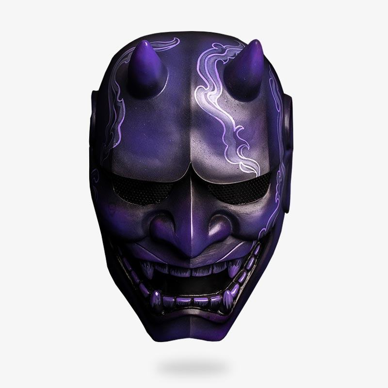 Le Japon masque démon est un visage d'ogre Oni. Ce masque japonais a des cornes et des dents de monstres