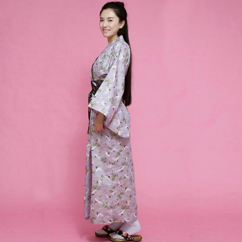 kimono-beige-femme-geisha