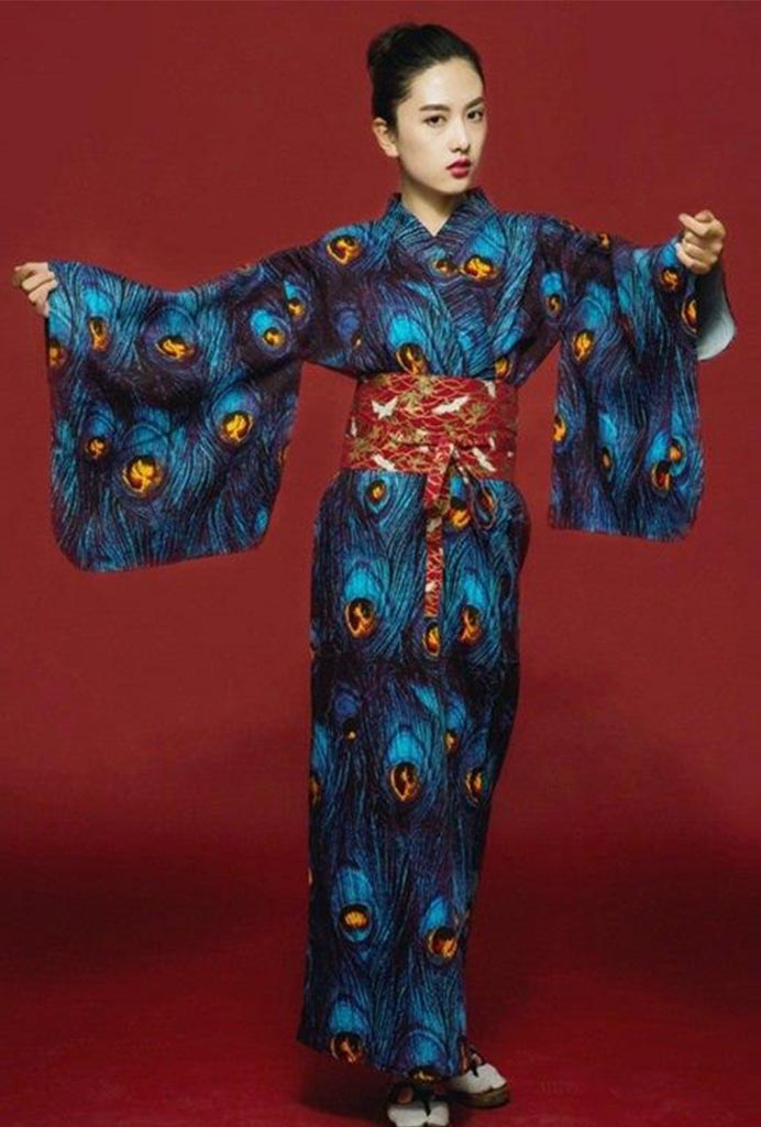 kimono-bleu-marine-femme-geisha
