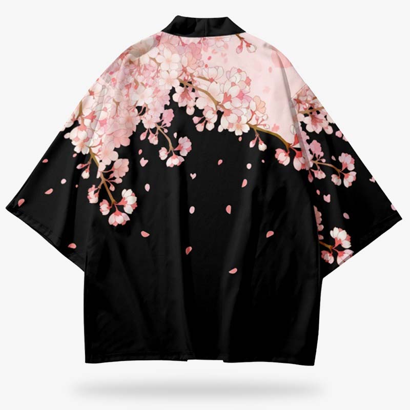 Une veste kimono fleuri femme avec le symbole des fleurs de cerisiers sakura