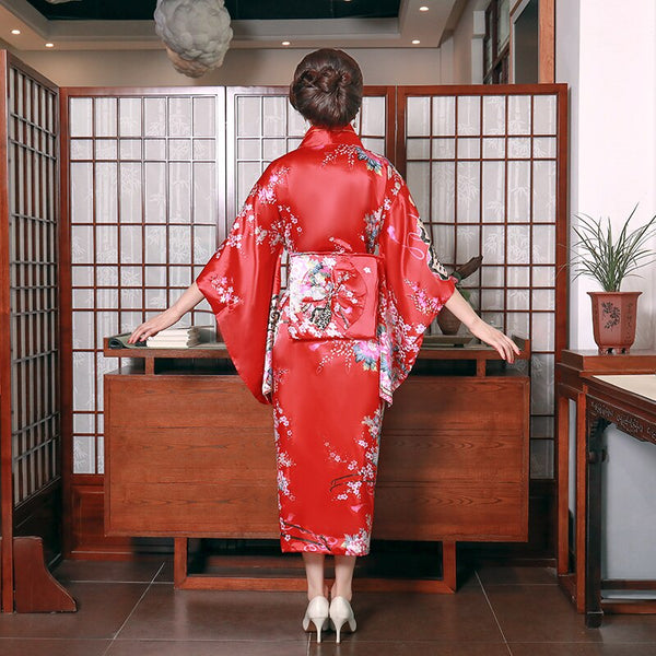 kimono-japonais-femme-rouge-geisha