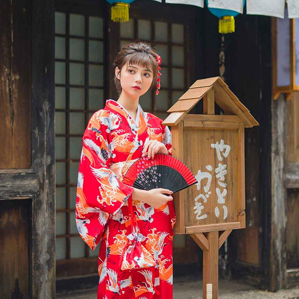 kimono-japonais-rouge-femme