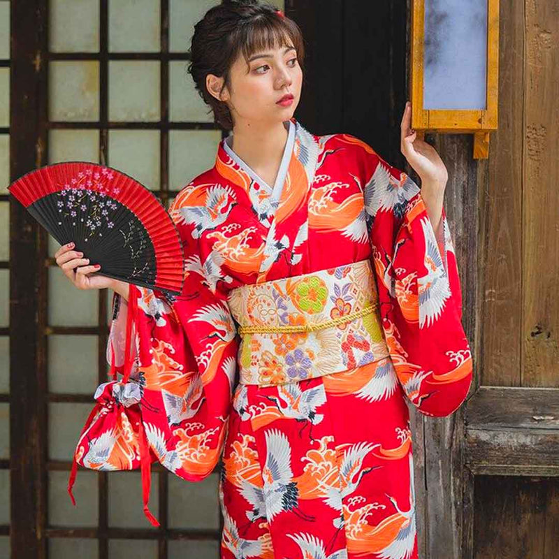 kimono-japonais-rouge-yukata-traditionnel