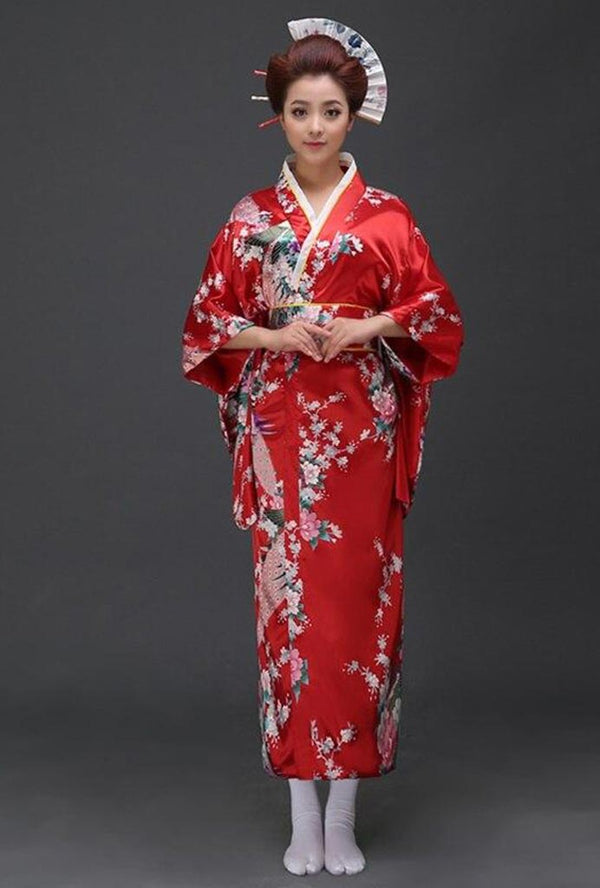 kimono-satin-rouge-femme