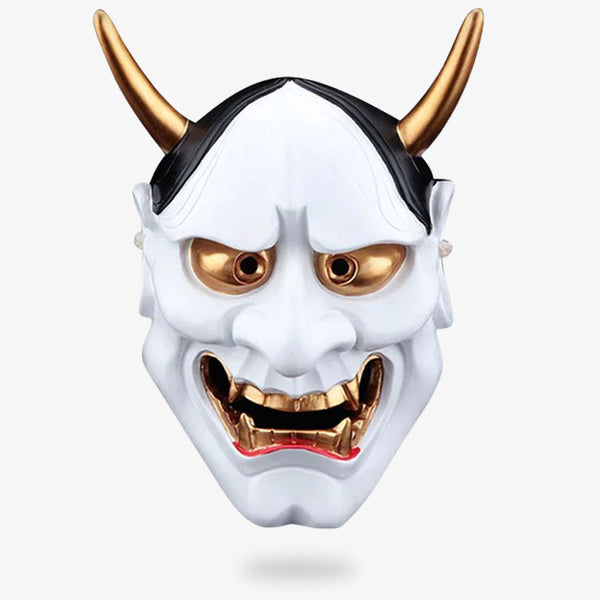 Le masque hannya japonais est un démon blanc avec des cornes et des crocs. On l'appelle aussi démon Oni