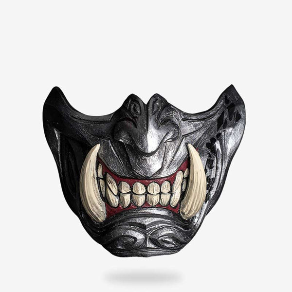 Un masque Samurai Oni sculpté à la main. Style démon japonais !