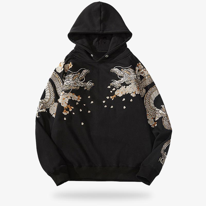Un sweat dragon japonais brodé avec une capuche noire