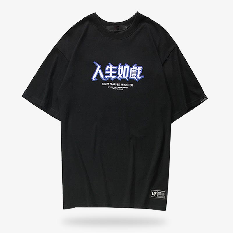 Cet habit est un t-shirt japonais homme avec une inscription imprimé Kanji