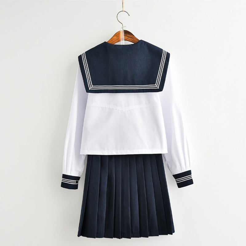 uniforme-japonais-fille-ecoliere-sukeba
