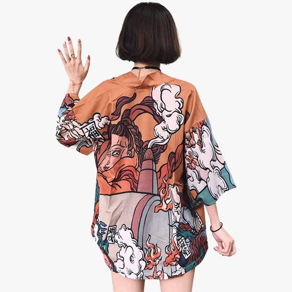 Une fille de dos est habillée avec une veste kimono imprimé Japonais