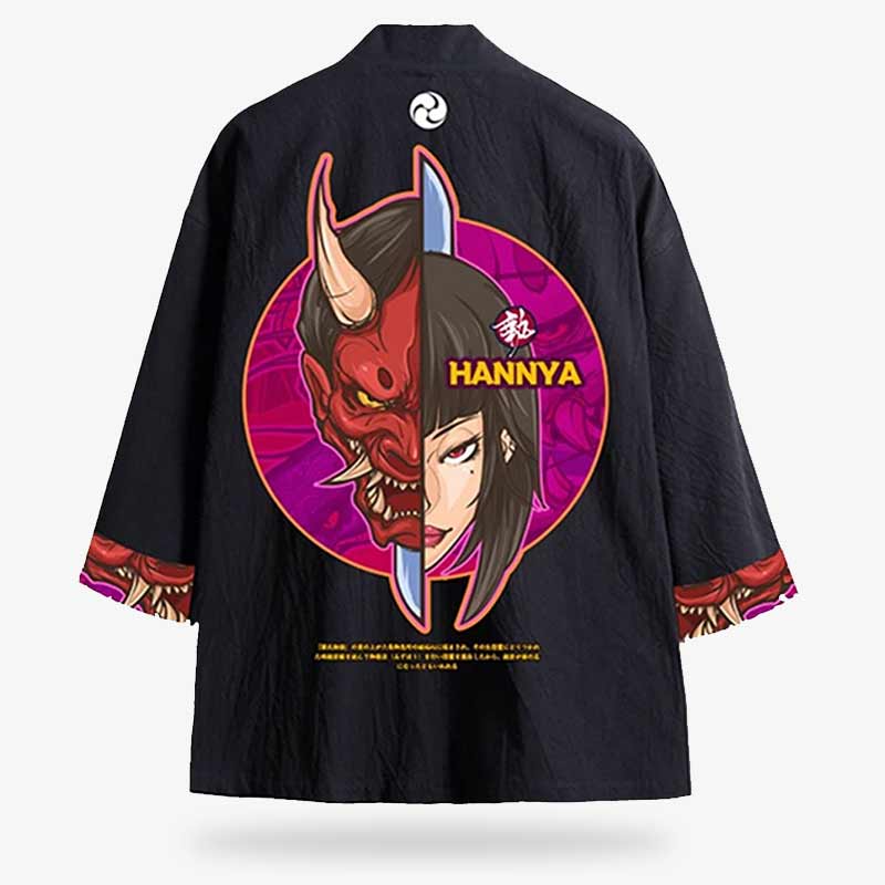 Une veste haori Yokai Kimono de couleur noir avec un design de démon japonais